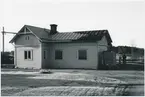 Stationen öppnad 1879. Fram till 1891 namnet var Nordanö. Ombyggd i mitten av 1930-talet. Förstatligades 1945. Järnvägen elektrifierades 1956.