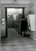 Telefon och förvaringsskåp på Borås centralstation.