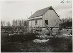 Julsryd platsvaktsstuga, under byggnad.