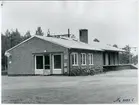 Lidnäs stationshus från gatusidan.