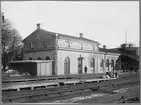 Nässjö station. Tillbyggnad av stationshuset sedd från spårsystemet