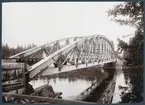 Mora - Vänerns Järnväg, MVJ. Stålbro över Västerdalälven vid Tretjärn på linjen mellan Vansbro och Neva.