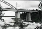 Bron över Skellefteälven på linjen mellan Karsbäcken och Kusfors längs norra stambanan.