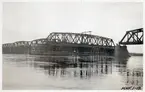 Svängbron över Torne älv under uppbyggnad. På linjen mellan Haparanda - Torneå.