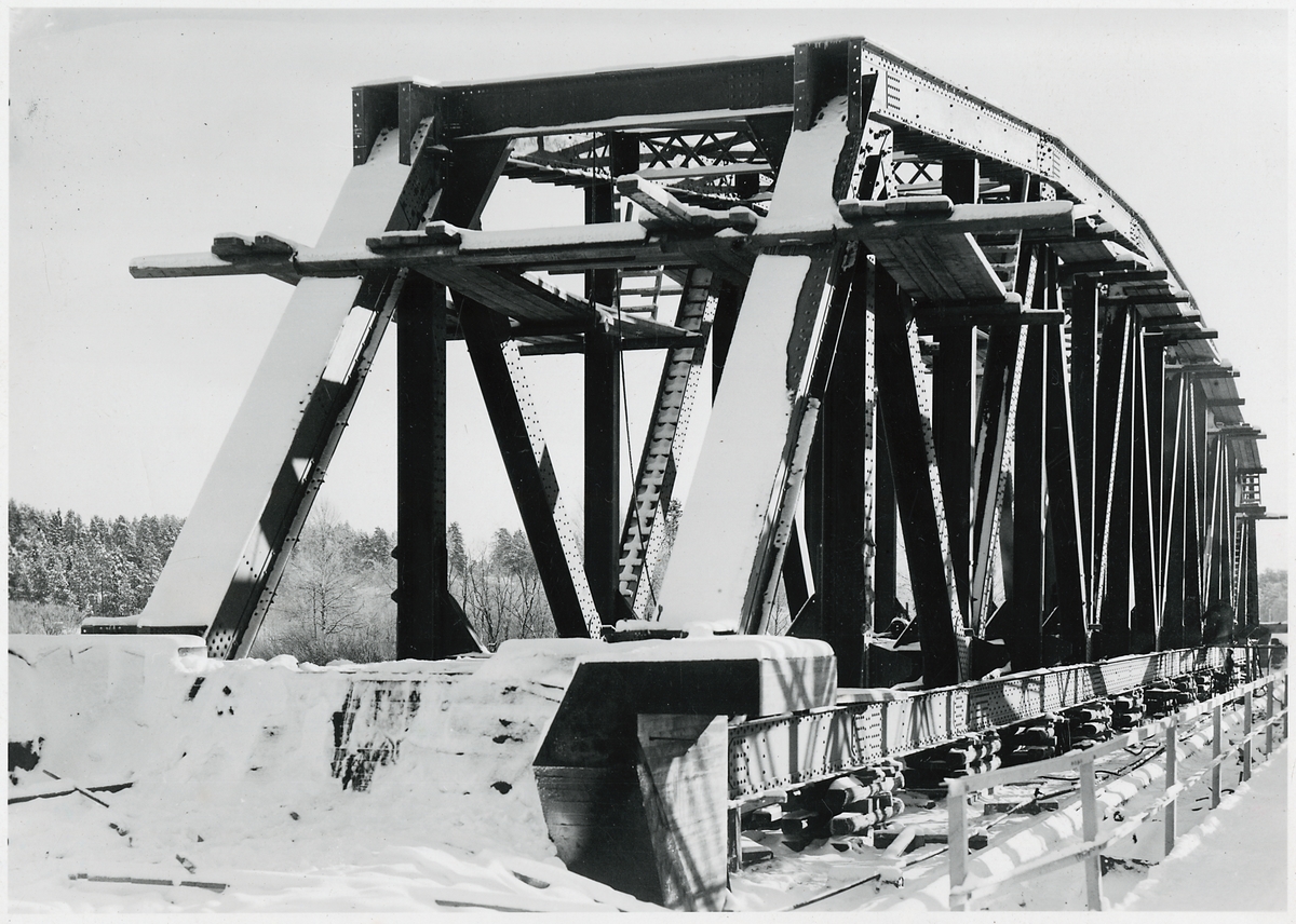 Järnvägsbron över Vanån på linjen mellan Vansbro och Van.