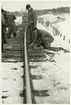 Banarbete efter urspårning av tåg 93, Nordpilen, på sträckan mellan Simeå och Undersvik 1956-03-27.