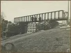 Dubbelspårsbyggnaden mellan Alingsås - Olskroken. Bron över Säveån södra brohalvan. Brospann för provisorisk förbindelse mellan betongbron och östra stranden av saveån