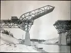 Färdigställande av klaffbron över Södertälje kanal.