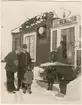 Byråchef vid Statens Järnvägars Maskinbyrå, Karl August Svensson, på tjänsteresa. Här vid Rensjön station.