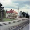 Trafikplats anlagd 1913. Tvåvånings stationshus i trä.