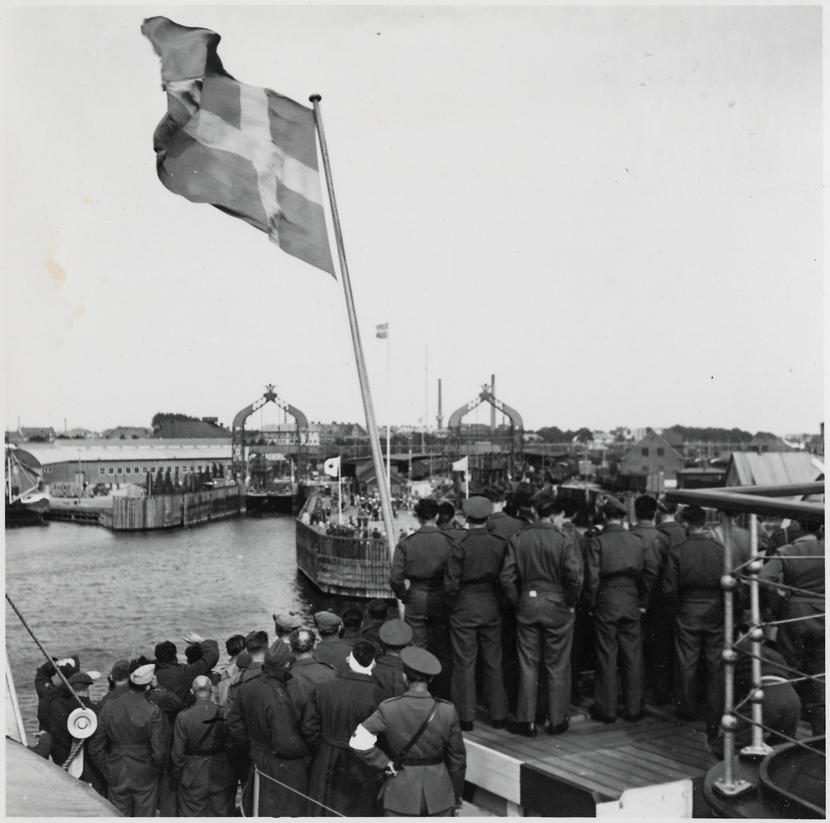 Drottning Victoria backar in i Trelleborgs hamn.