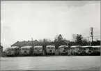 Statens Järnvägar, SJ bussar parkerade jämsides för fotografering vid  Lännavägen i Huddinge.