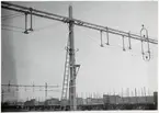 Elarbete och kontaktledningsbrygga på bangården.