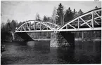 Järnvägsbron vid Älvkarleö.