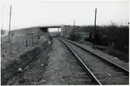 Vägbro över Bohusbanan vid Jörlanda på linjen mellan Kungälv och Stenungsund.