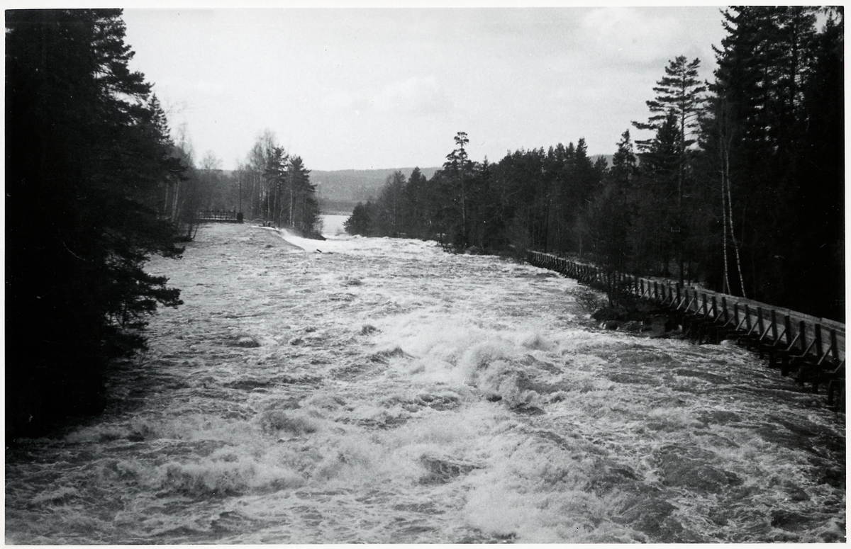 Forsen ovanför Jössefors kraftstation.