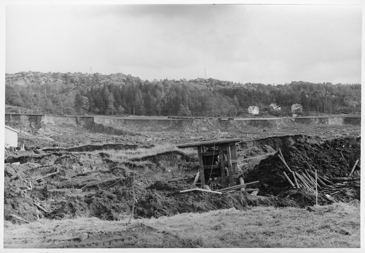 Efterdyningarna av jordskredet i Surte som inträffade den 29 september 1950.