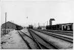 Bangården öster om station.