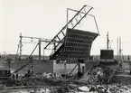 Klaffbron över Göta Kanal vid Töreboda. Premiärhöjningen. Bilden är tagen västerifrån i mars 1950.