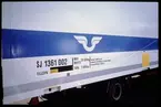 Vagnmärkning på en container. Statens Järnvägar, SJ 1361 002 container.