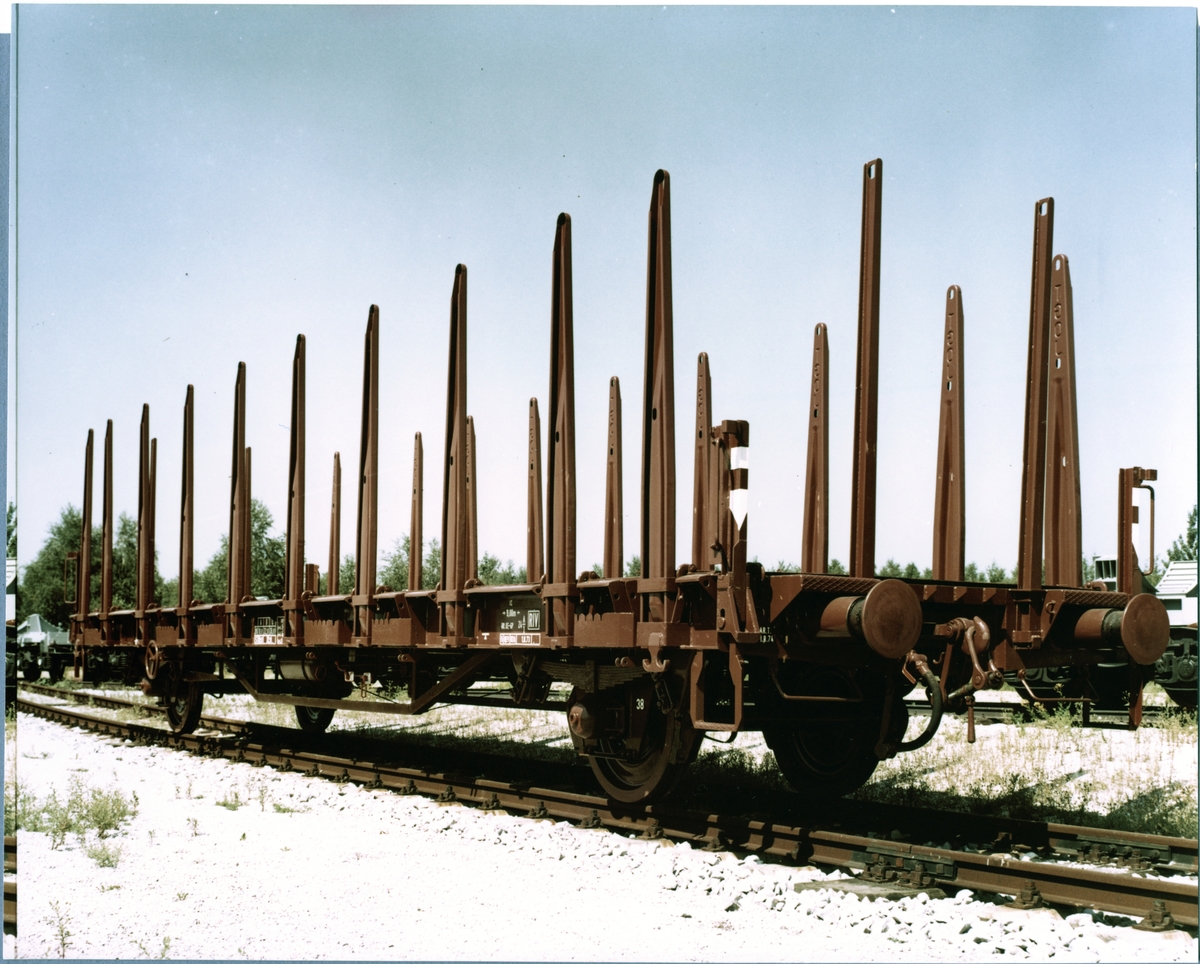 Trafikaktiebolaget Grängesberg - Oxelösunds Järnvägar, TGOJ Os tillverkad i Niesky, Tyskland.