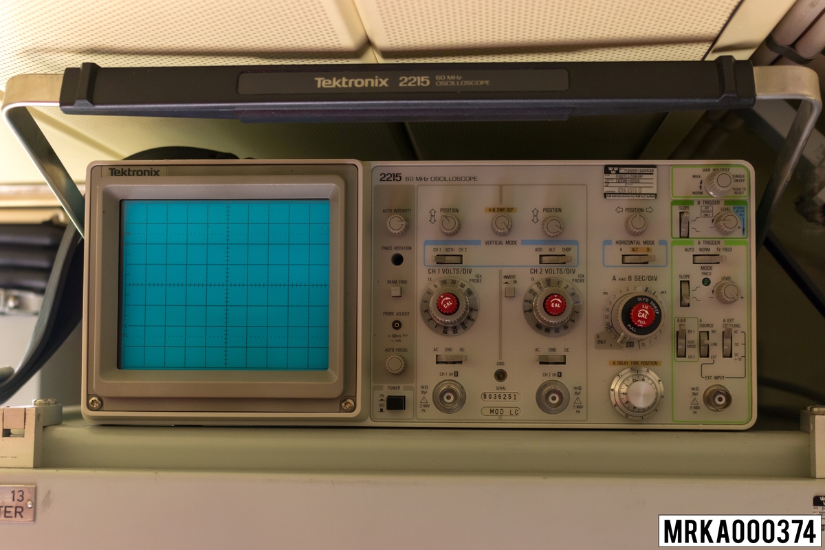 Ursprungsbeteckning: TETRO-2215
Ursprungsbenämning: Tektronix 2215 60 Mhz Oscilloskop