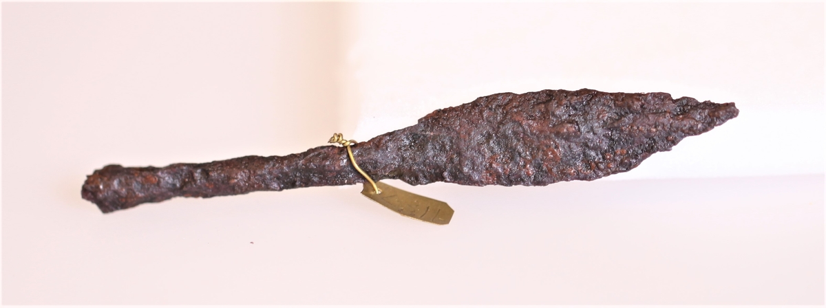 Pilspiss fra eldre jernalder. Funnet ved Hunnskjold verk