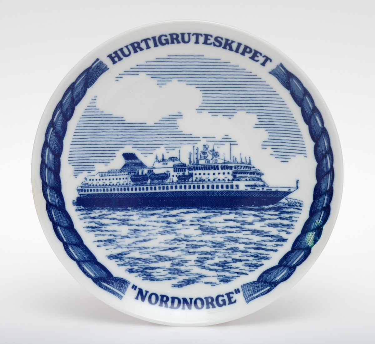 Motiv av Hurtigruten M/S NORDNORGE.