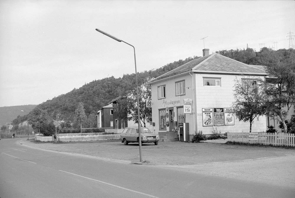 A. Nicolaysens forretning. T.A. Johnsens efterfølgere.