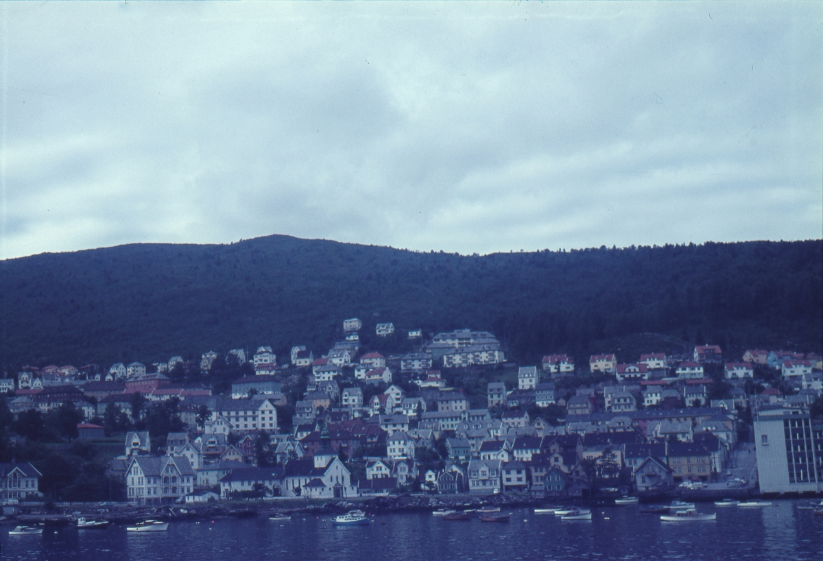 Delar av staden, från havet