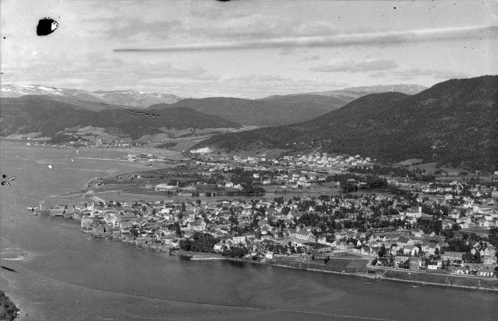 Byflata i Mosjøen. Åsen, Halsøy og Kulstadåsen.