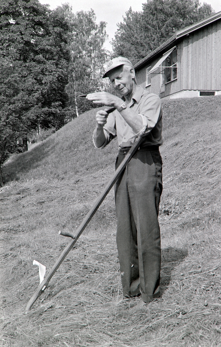 Gudolv Lillehov, bryner ljå, Lillehov, Vallset