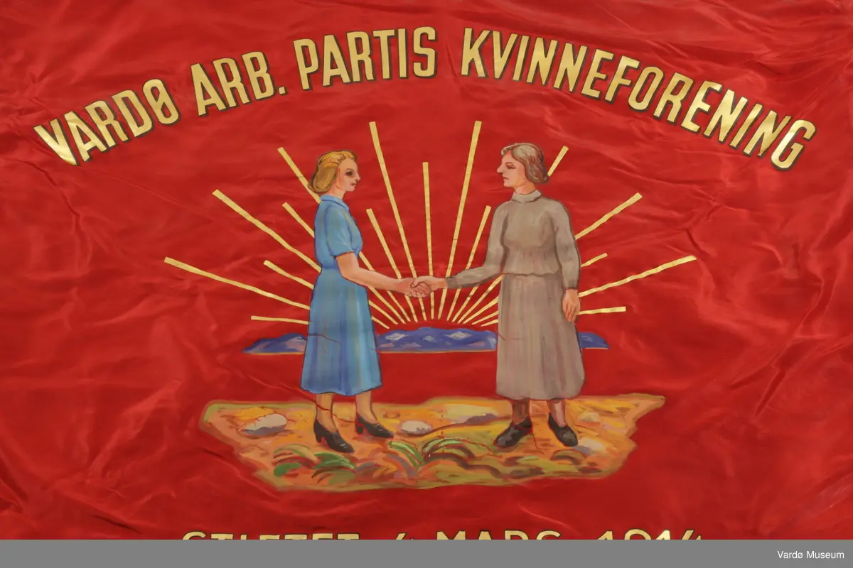Vardø arb.partis kvinneforening
Stiftet 4 mars 1914
Kvinner løft i flokk