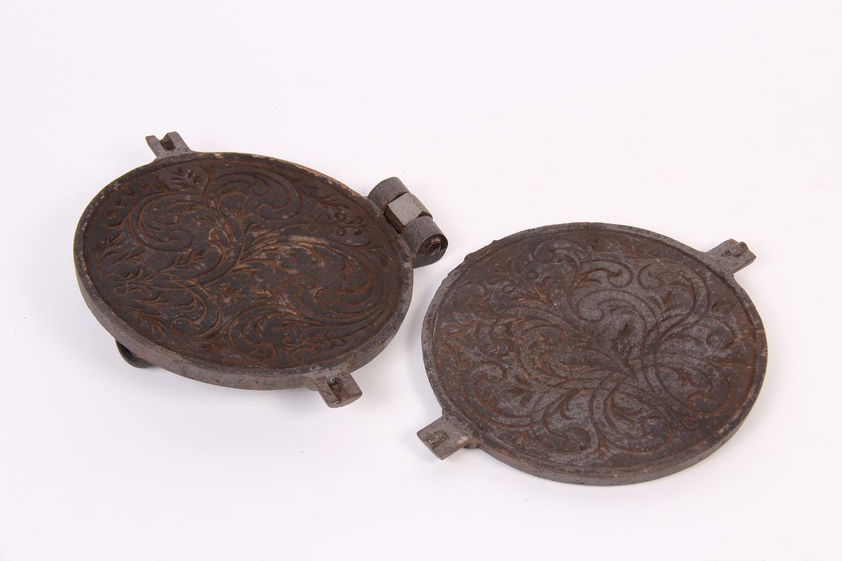 Vaffeljern tilpassa vedkomfyr med lause ringar.