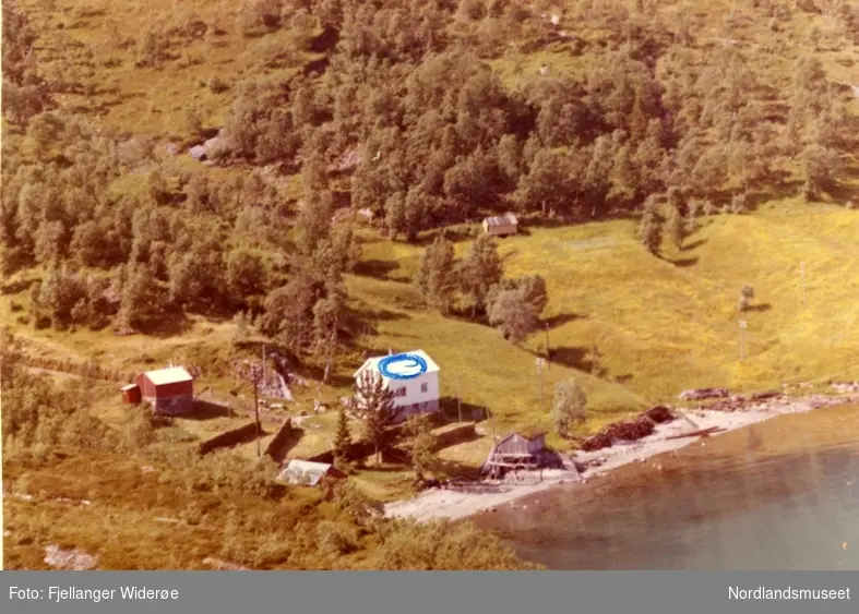 Flyfoto Gildeskål. Kransvik. Widerøe. 14.juli 1961. W 32820