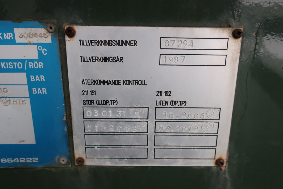 Tankbil 8673. Volvo N 10. Registreringsnummer 115130.