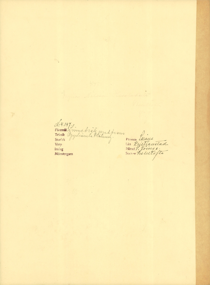 Linnedrätt, med frans.