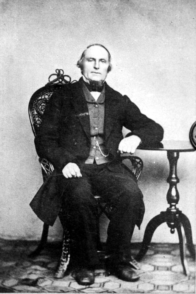 Portrett av Amund Thallaug, Gausdal