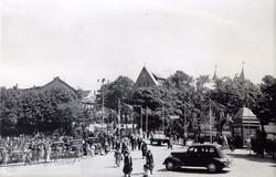 Torget mot Domkirken og Haakon VIIs gate