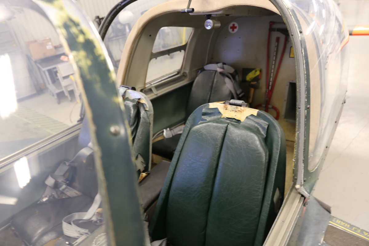 Skolflygplan SK 61A
Beagle B 125 Bulldog

Flygplanet är målat grönt med ljusblå undersida.
Märkning: Under nosspetsen kodsiffra 34; på bakkroppen kronmärke och flottiljnummer 5; på fenan kodsiffra 34.