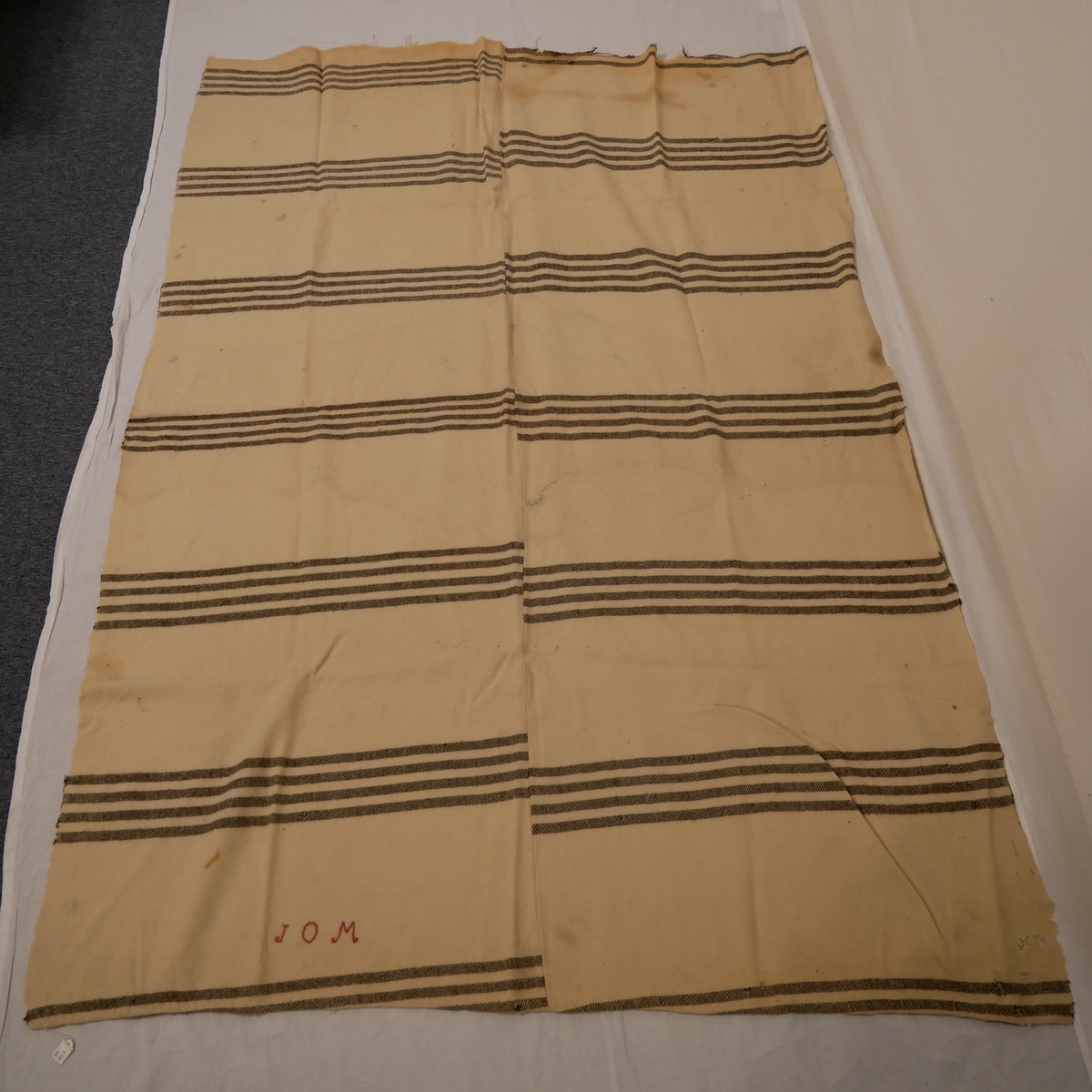 Stripefelt med 5 striper i kvart felt