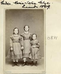 Systrarna Linder 1869