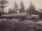 Stolptransport i Norrland. Troligen omkring år 1910.