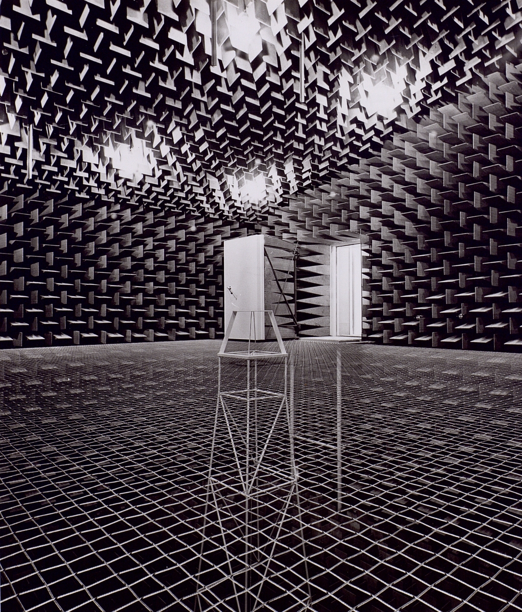 Telestyrelsen i Farsta. Ekofria rummet, 1965.