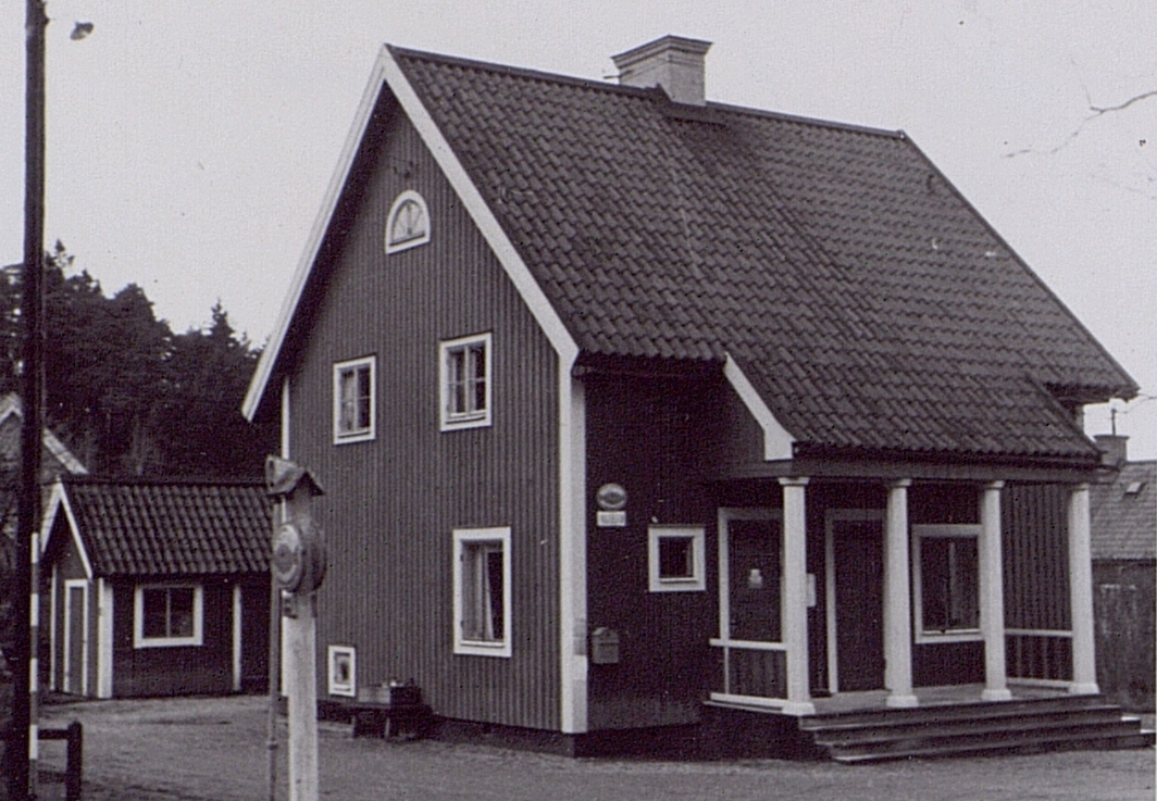 Norsborgs telefonstation. År 1940. Exteriör.