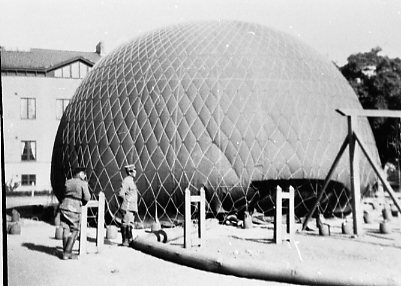 Kulballong m/1930, A 6. På Verkstadsskolans gård, Jönköping.