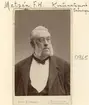 Porträtt av Fredrik Wilhelm Metzén. Född i Linköping avlade han doktorsexamen i Uppsala 1863 och tjäntgjorde från samma år som adjunkt vid läroverket i Norrköping. Efter prästvigning 1866 i tjänst som kyrkoherde och vidare kontraktsprost i Skänninge. Även riksdagsman i Andra kammaren för Vadstena, Skänninge, Söderköping, Motala och Gränna. Från 1867 gift med Elvira Wavrinsky.