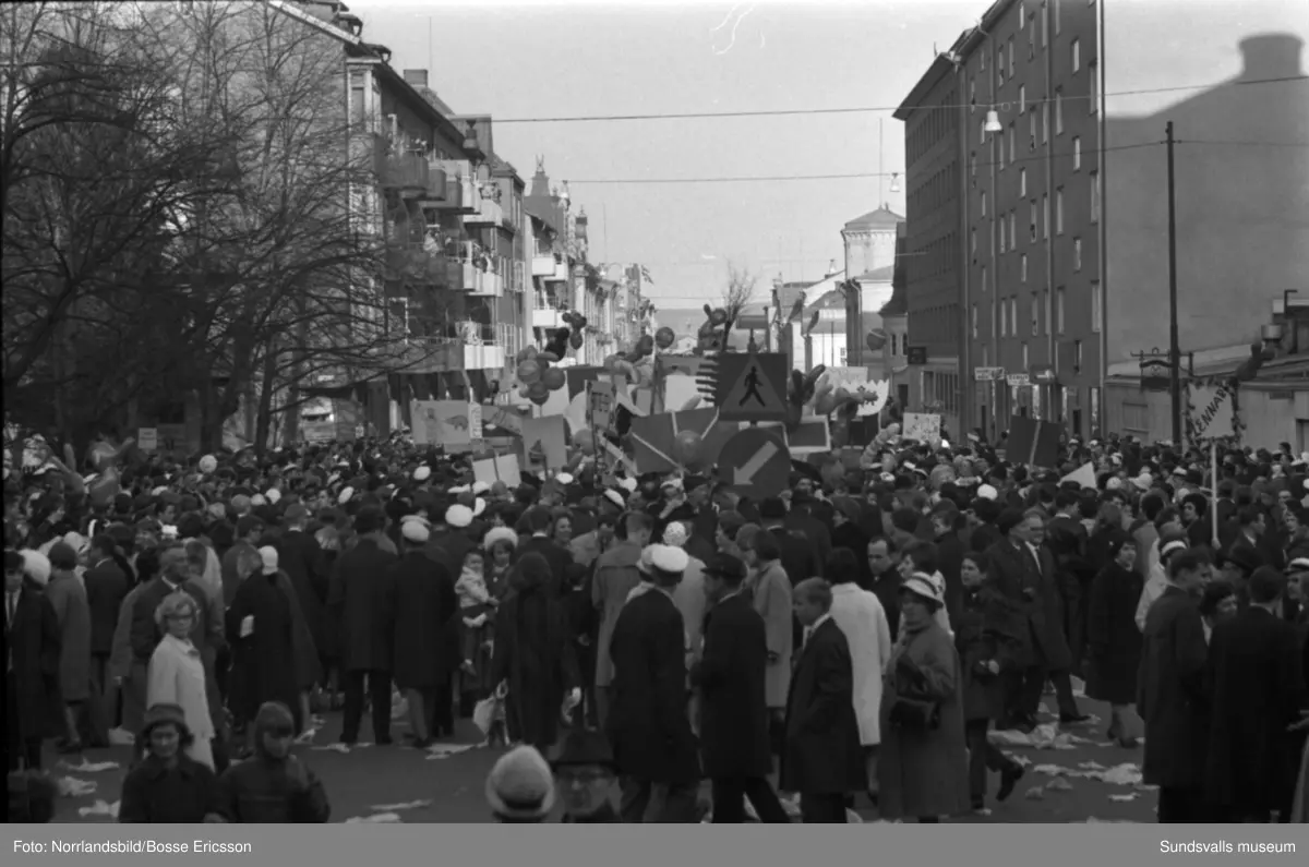 Lisbeth Jonsson tar studenten vid läroverket i Sundsvall.