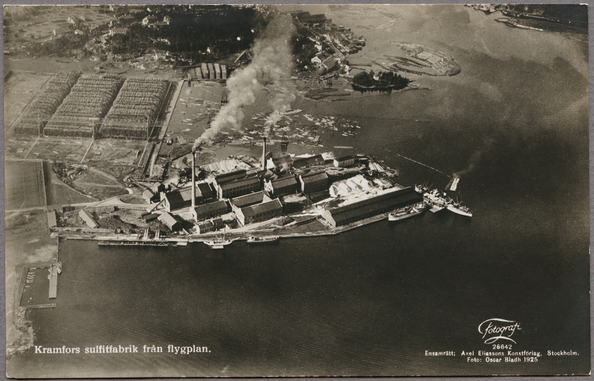Flygfoto över Kramfors sulfitfabrik 1925.