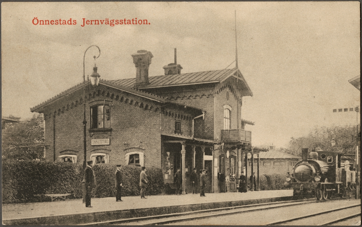 Kristianstad-Hässleholms Järnväg, CHJ lok 4 "G. Bergenstråhle" vid Önnestads järnvägsstation.
